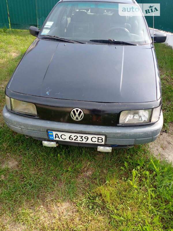 Универсал Volkswagen Passat 1989 в Горохове