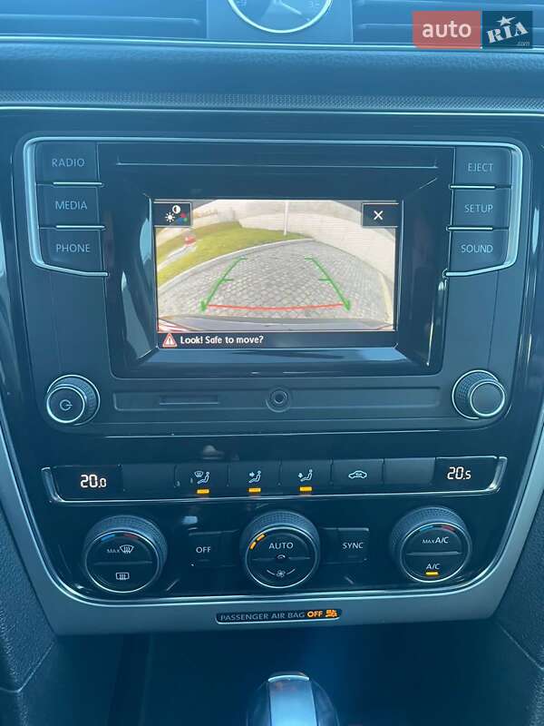 Седан Volkswagen Passat 2016 в Дніпрі