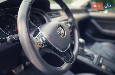 Универсал Volkswagen Passat 2015 в 