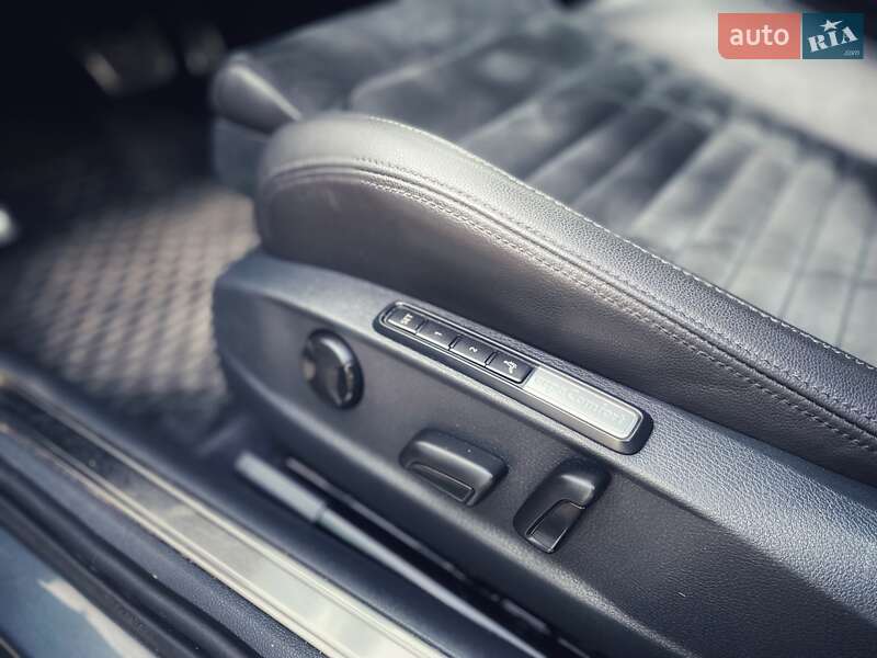 Универсал Volkswagen Passat 2015 в Киеве