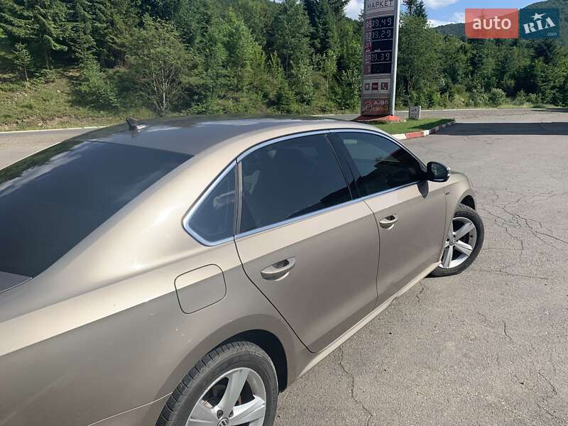 Седан Volkswagen Passat 2015 в Хусті