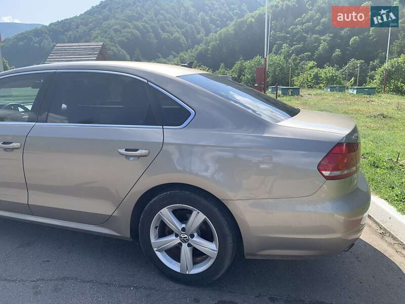 Седан Volkswagen Passat 2015 в Хусті