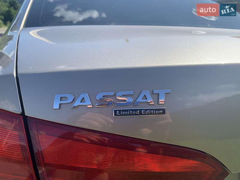 Седан Volkswagen Passat 2015 в Хусті