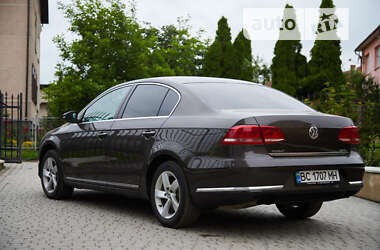 Седан Volkswagen Passat 2013 в Львове