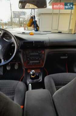 Седан Volkswagen Passat 2002 в Виннице