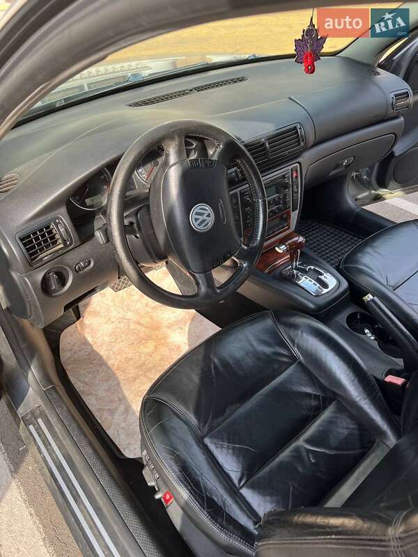 Седан Volkswagen Passat 2003 в Одессе фото 12 Седан Volkswagen Passat 2003 в Одессе