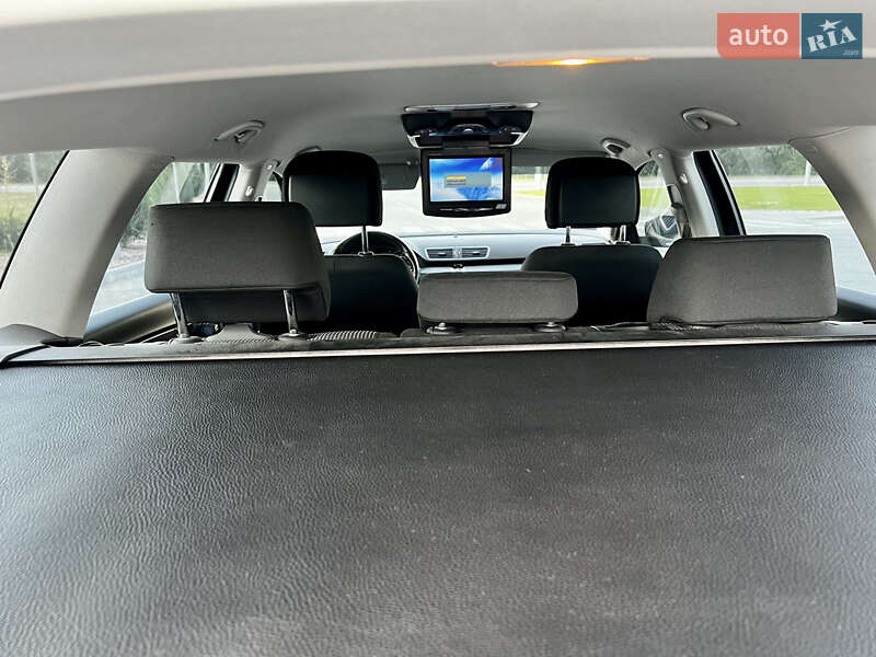 Универсал Volkswagen Passat 2011 в Днепре