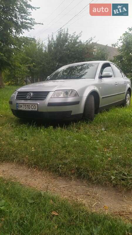 Седан Volkswagen Passat 2001 в Ахтырке
