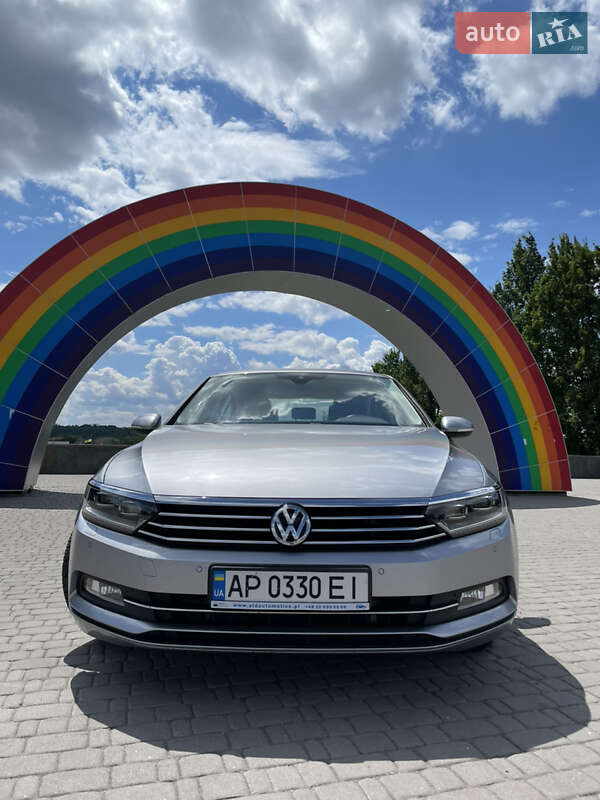 Седан Volkswagen Passat 2019 в Запорожье