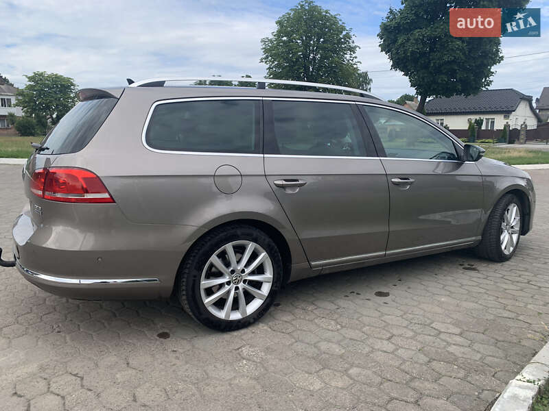 Універсал Volkswagen Passat 2011 в Костопілі