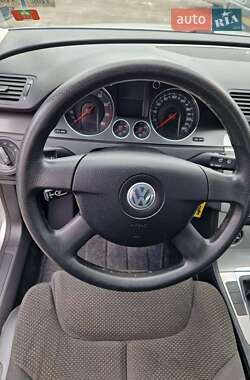 Седан Volkswagen Passat 2006 в 
