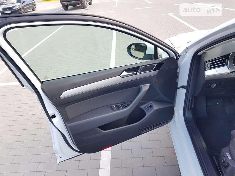 Универсал Volkswagen Passat 2016 в Виннице