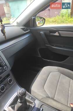 Универсал Volkswagen Passat 2013 в 