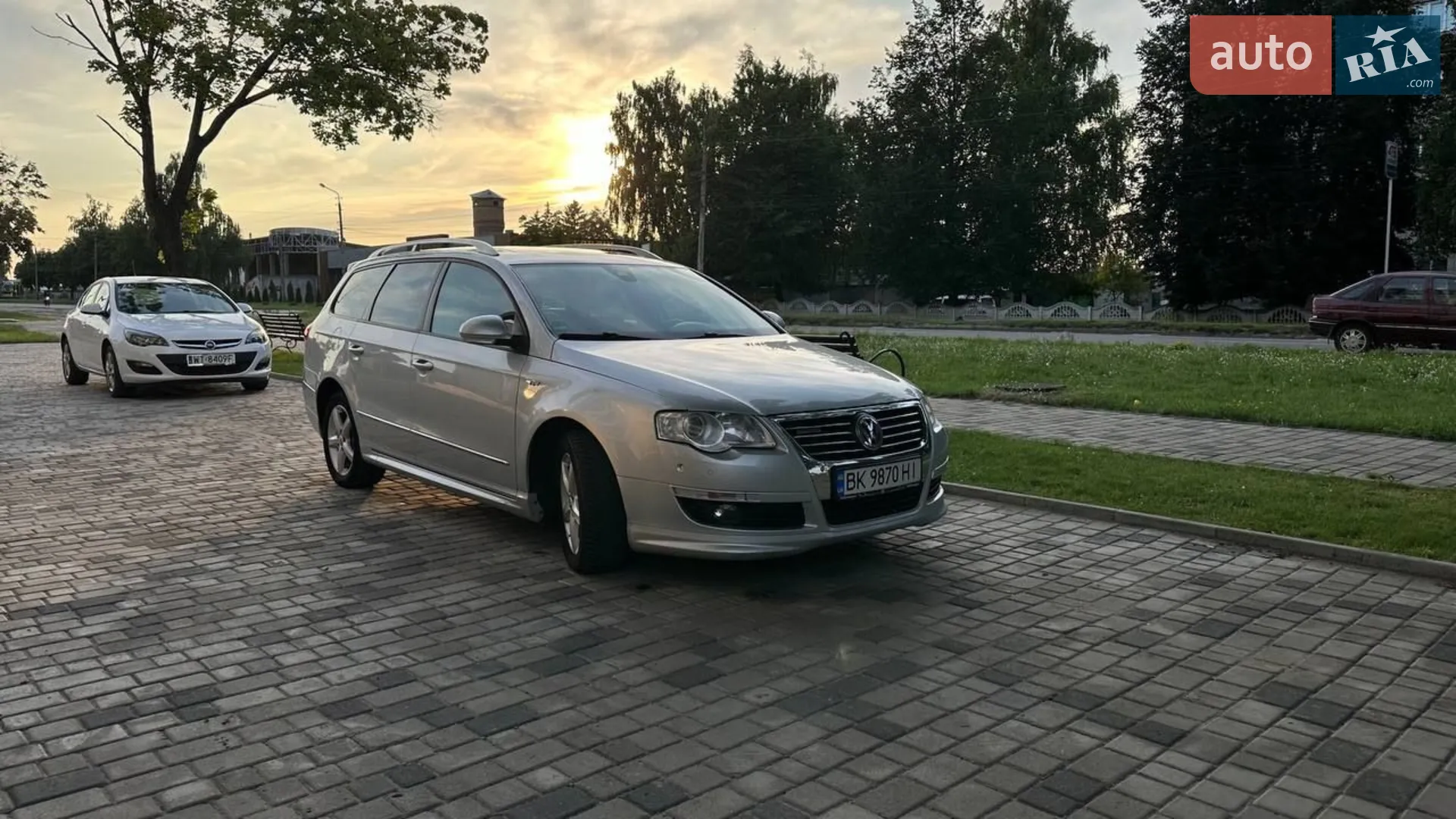 2010 Volkswagen Passat - мініатюра 5