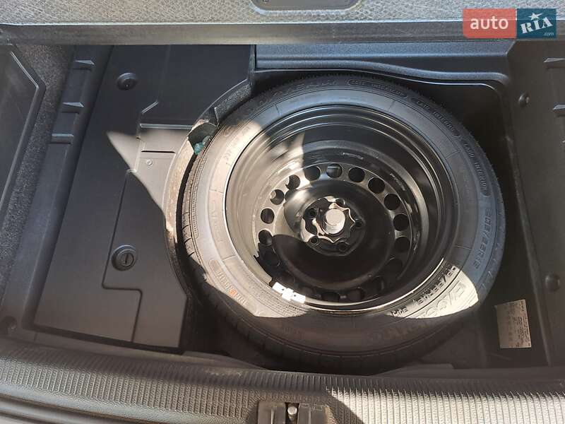 Универсал Volkswagen Passat 2010 в Самборе