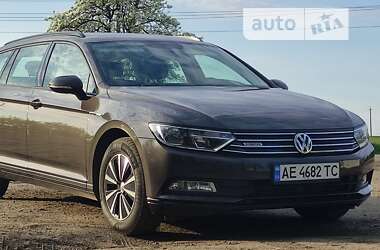 Универсал Volkswagen Passat 2017 в Днепре