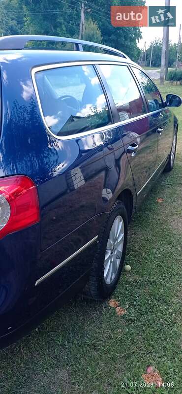 Универсал Volkswagen Passat 2005 в Киеве
