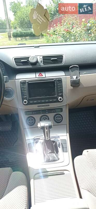 Универсал Volkswagen Passat 2005 в Киеве