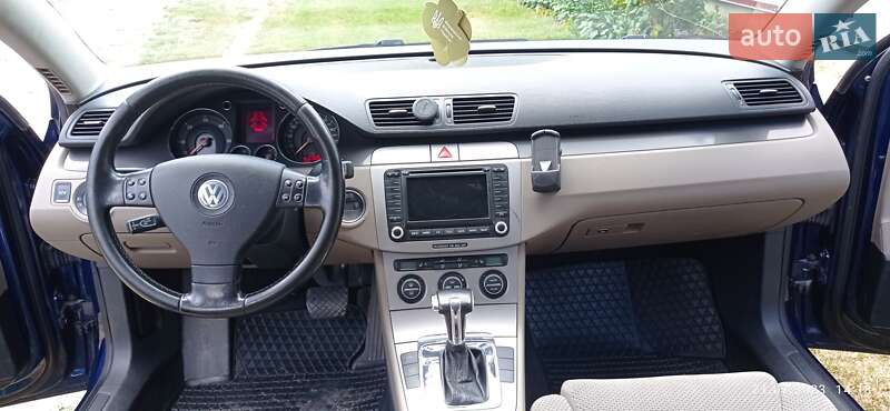 Универсал Volkswagen Passat 2005 в Киеве