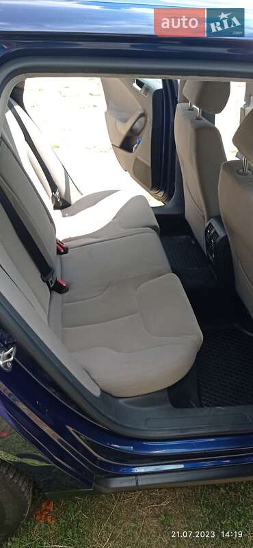 Универсал Volkswagen Passat 2005 в Киеве