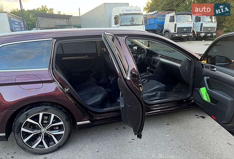 Универсал Volkswagen Passat 2017 в Глобине