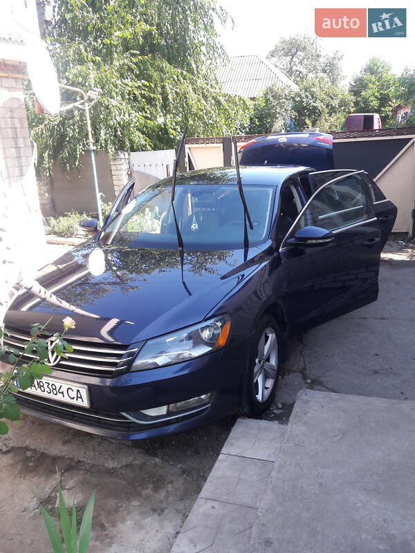 Седан Volkswagen Passat 2012 в Светловодске