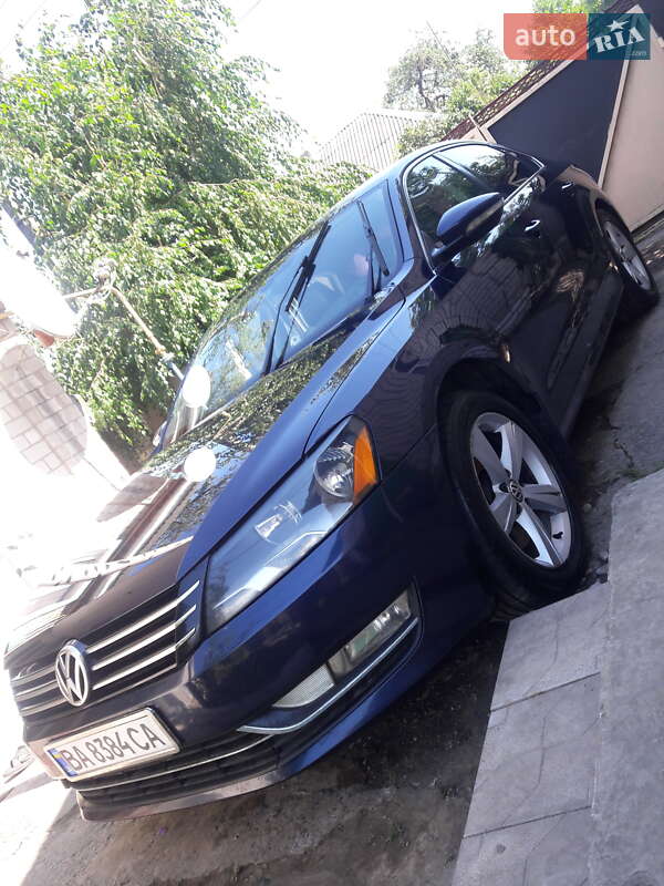 Седан Volkswagen Passat 2012 в Светловодске