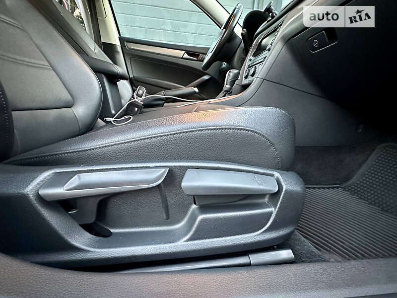 Седан Volkswagen Passat 2015 в Одессе фото 27 Седан Volkswagen Passat 2015 в Одессе