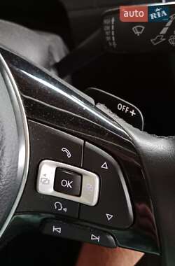 Универсал Volkswagen Passat 2015 в Киеве