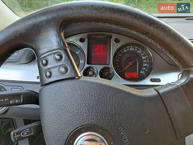 Универсал Volkswagen Passat 2005 в Житомире