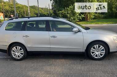 Універсал Volkswagen Passat 2006 в Харкові