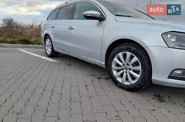 Універсал Volkswagen Passat 2012 в 
