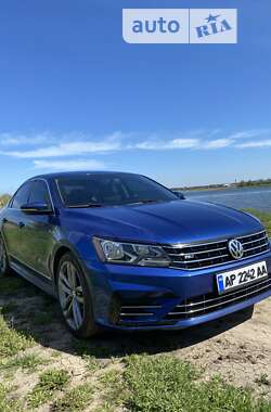 Седан Volkswagen Passat 2016 в Запоріжжі