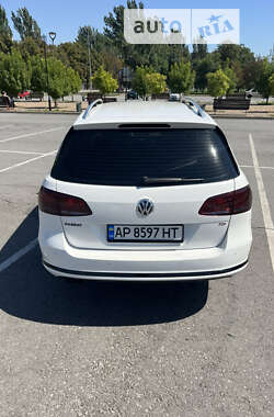 Седан Volkswagen Passat 2011 в Запоріжжі