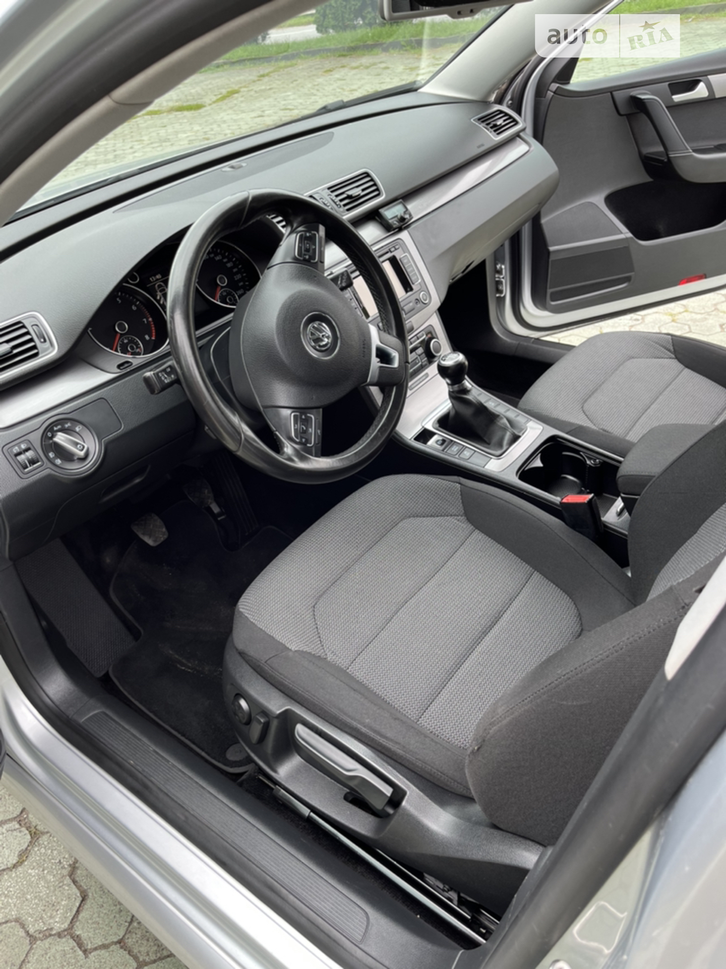 2011 Volkswagen Passat - мініатюра 11