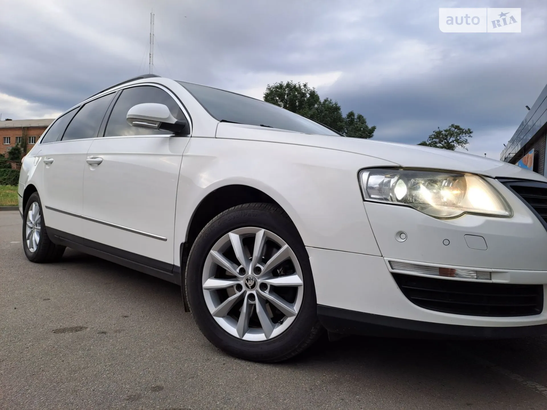 2010 Volkswagen Passat - мініатюра 11