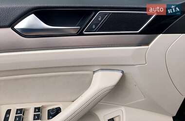 Универсал Volkswagen Passat 2015 в 