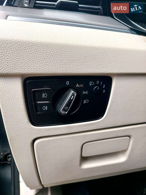 Універсал Volkswagen Passat 2015 в Тернополі