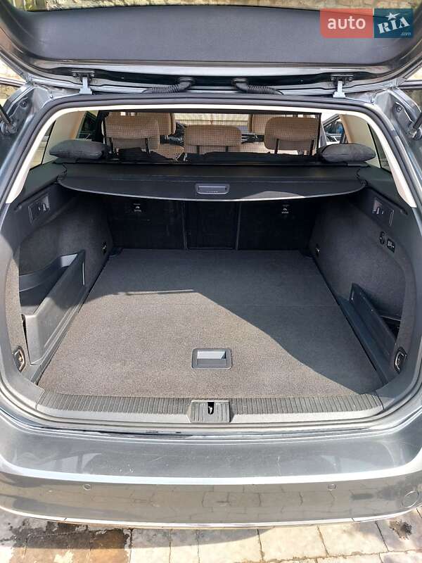 Універсал Volkswagen Passat 2015 в Тернополі