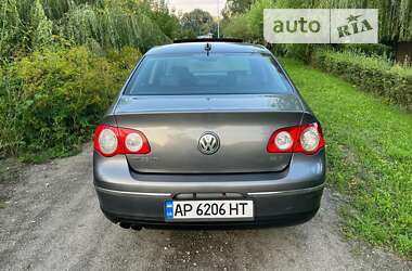 Седан Volkswagen Passat 2005 в 