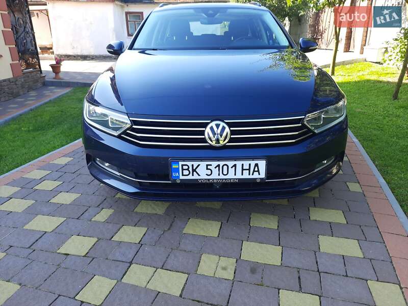 Универсал Volkswagen Passat 2015 в Радивилове