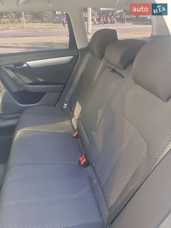 Універсал Volkswagen Passat 2011 в Черкасах
