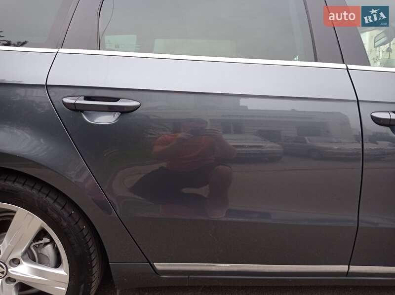 Універсал Volkswagen Passat 2011 в Львові
