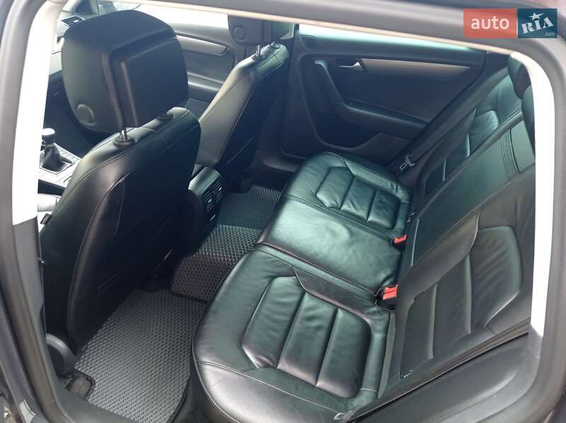 Універсал Volkswagen Passat 2011 в Львові