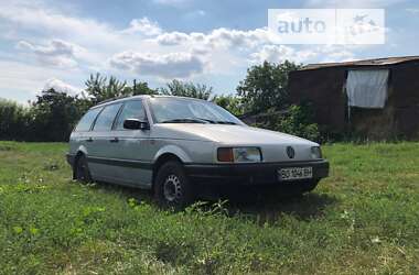 Универсал Volkswagen Passat 1992 в Волочиске