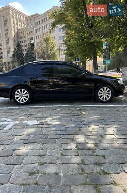 Седан Volkswagen Passat 2008 в 
