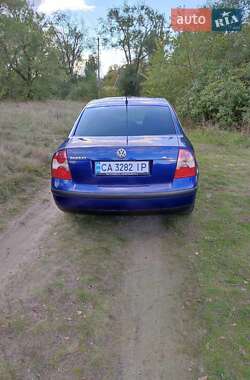 Седан Volkswagen Passat 2002 в Черкассах