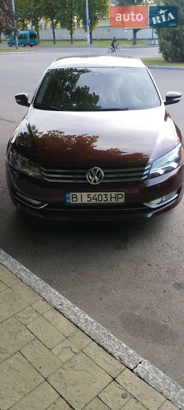 Седан Volkswagen Passat 2013 в Кременчуге