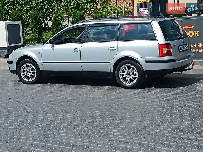 Универсал Volkswagen Passat 2002 в Лозовой