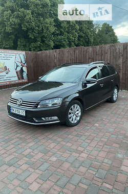 Универсал Volkswagen Passat 2014 в Ровно